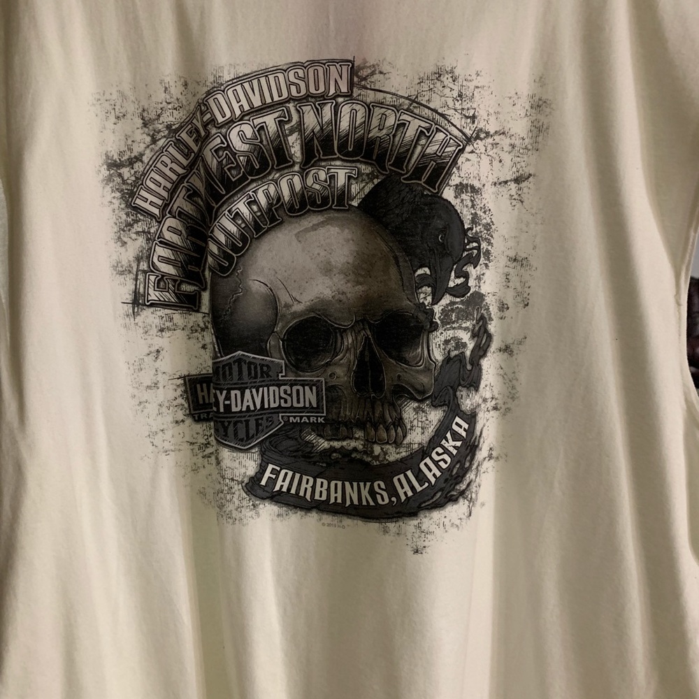 Bran new Harley Davison sleeveless shirt